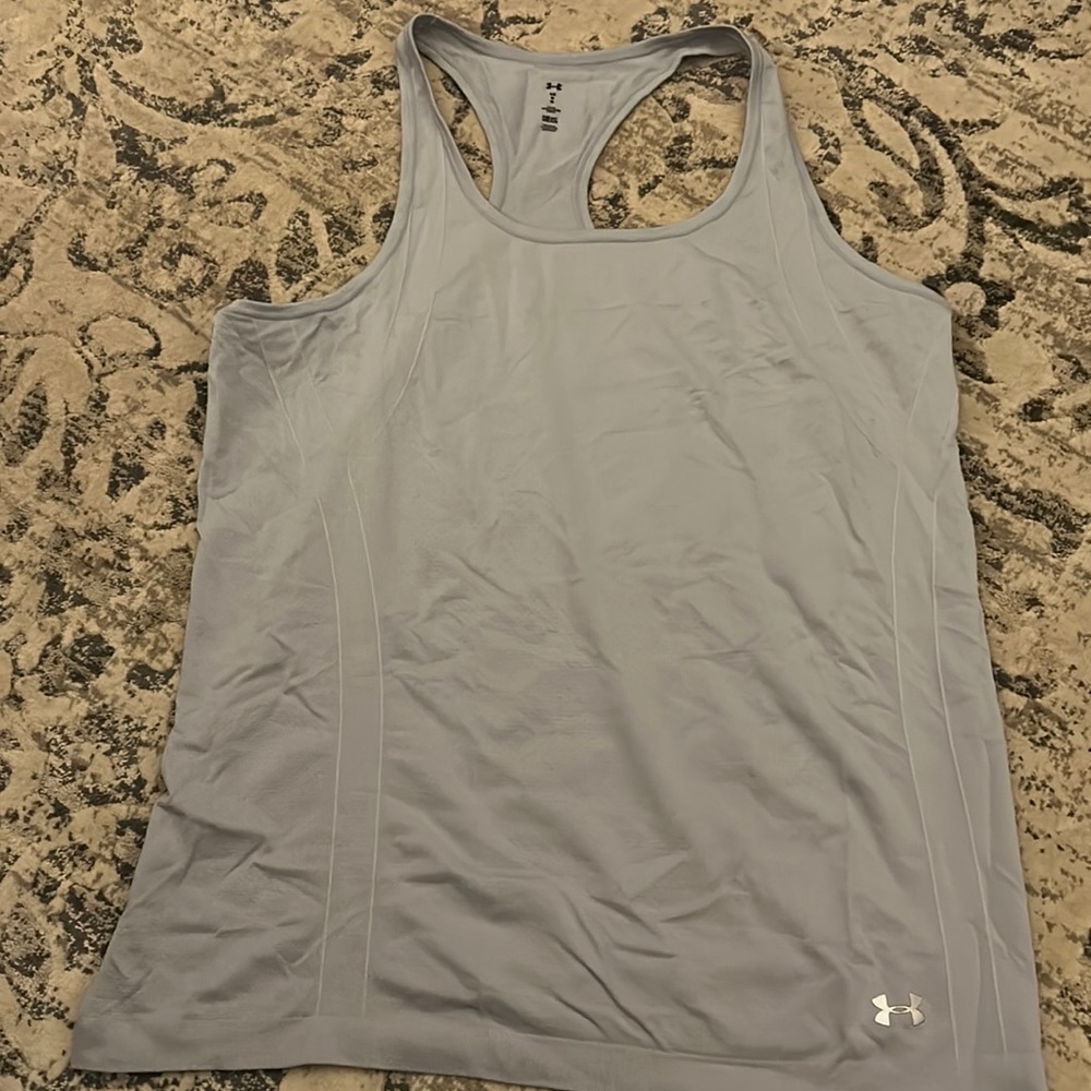 Under armour tank top !